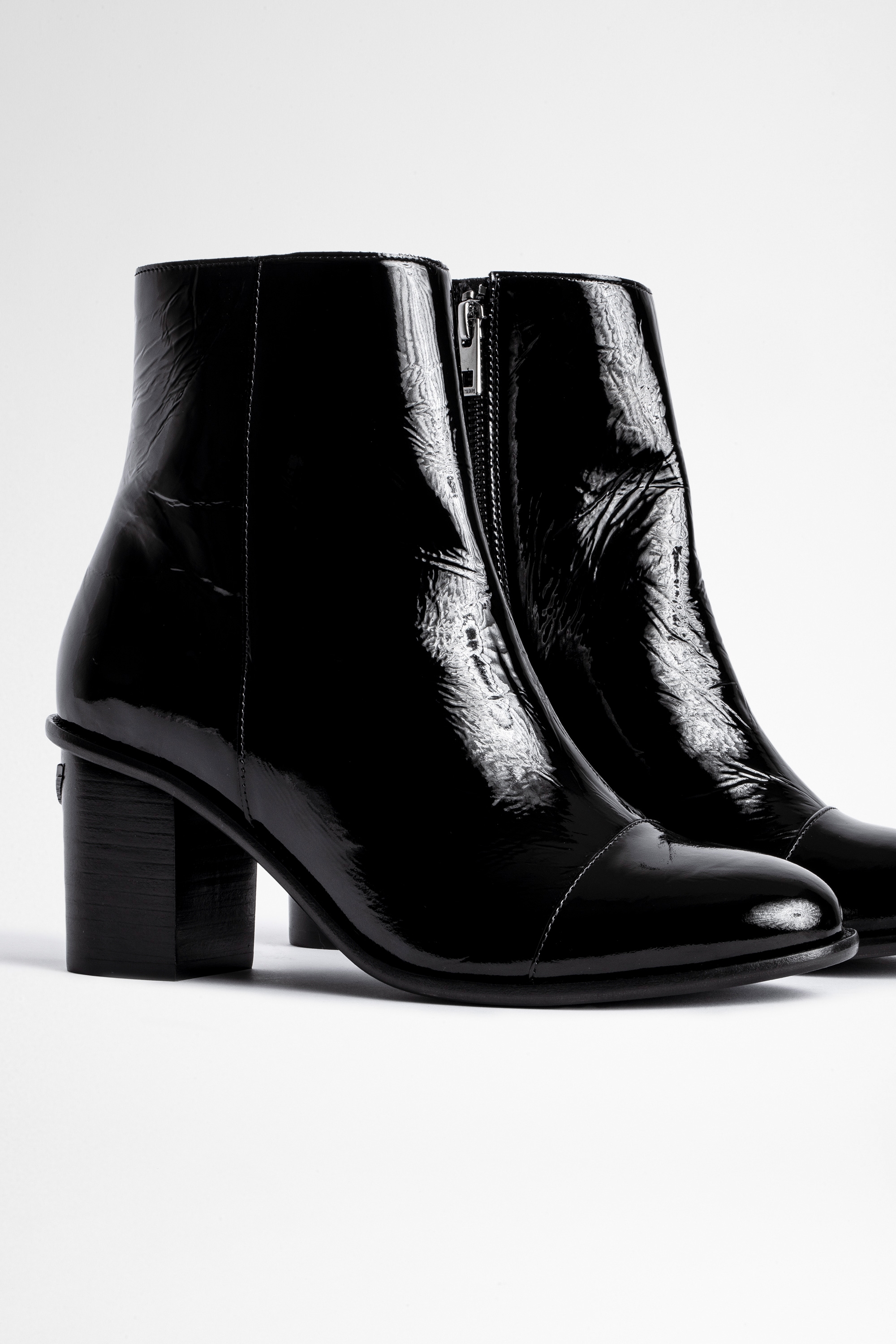 [235mm] Lena Wrinkle Patent Boot